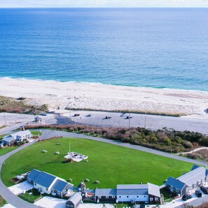 Desk, laptop workspace, WiFi, bed sheets