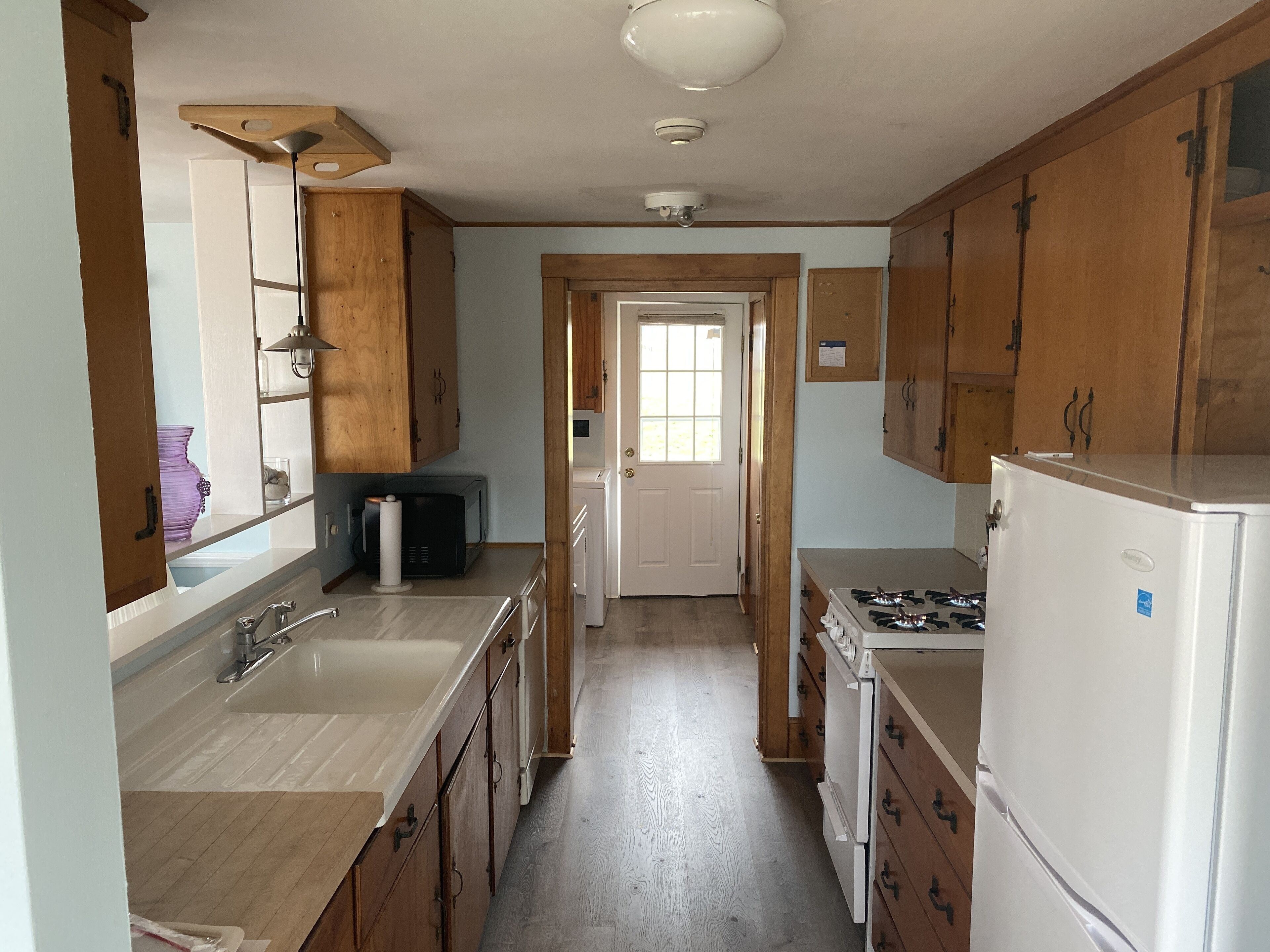 deluxe cottage, 2 bedrooms, non smoking, ocean view (sunrise cottage) | beach/ocean view