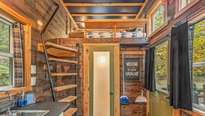 Interior - Fun Lofted Waterfront Home w/ Sauna and BBQ (Longview)