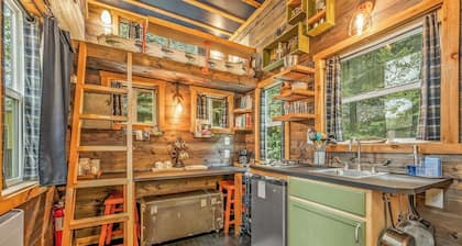 Fun Lofted Waterfront Home w/ Sauna and BBQ