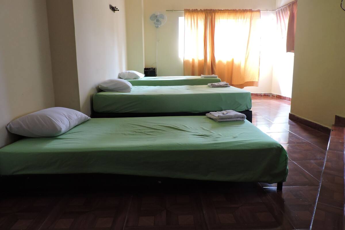 Quadruple Room | Iron/ironing board, free WiFi, bed sheets