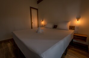 Standard Double Room, Beach View | Premium bedding, memory foam beds, in-room safe, desk - Somewhere (Bocas del Toro)