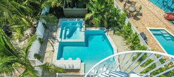 NOUVELLE MAISON AVEC VUE SUR LE GOLFE à Siesta Village - Piscine chauffée et terrasse sur le toit