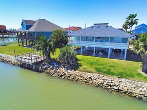 Exterior - Rest/relaxation fishing right from the dock in your front yard under green light (Freeport)