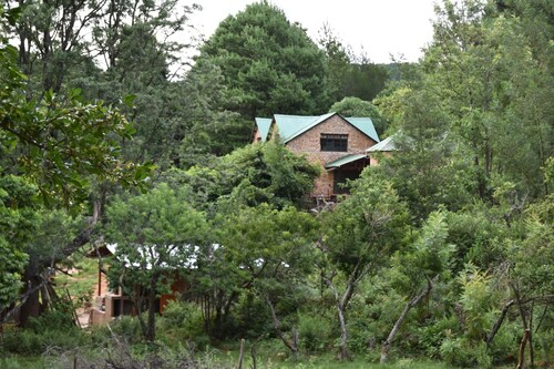 Rustic Guest Farm set high above Schoemanskloof Valley