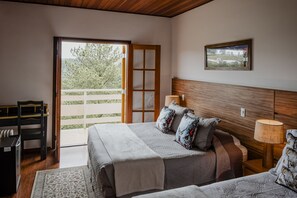 Chambre Triple Familiale, plusieurs lits, vue montagne