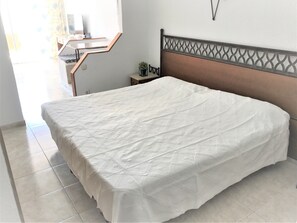 1 habitación y caja de seguridad en la habitación 