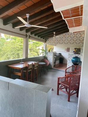 Deluxe Room | Terrace/patio