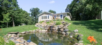 Beautiful Get Away for any season only ONE Hour from the Twin Cities!