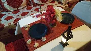 Spécialités Cuisine locale et internationale