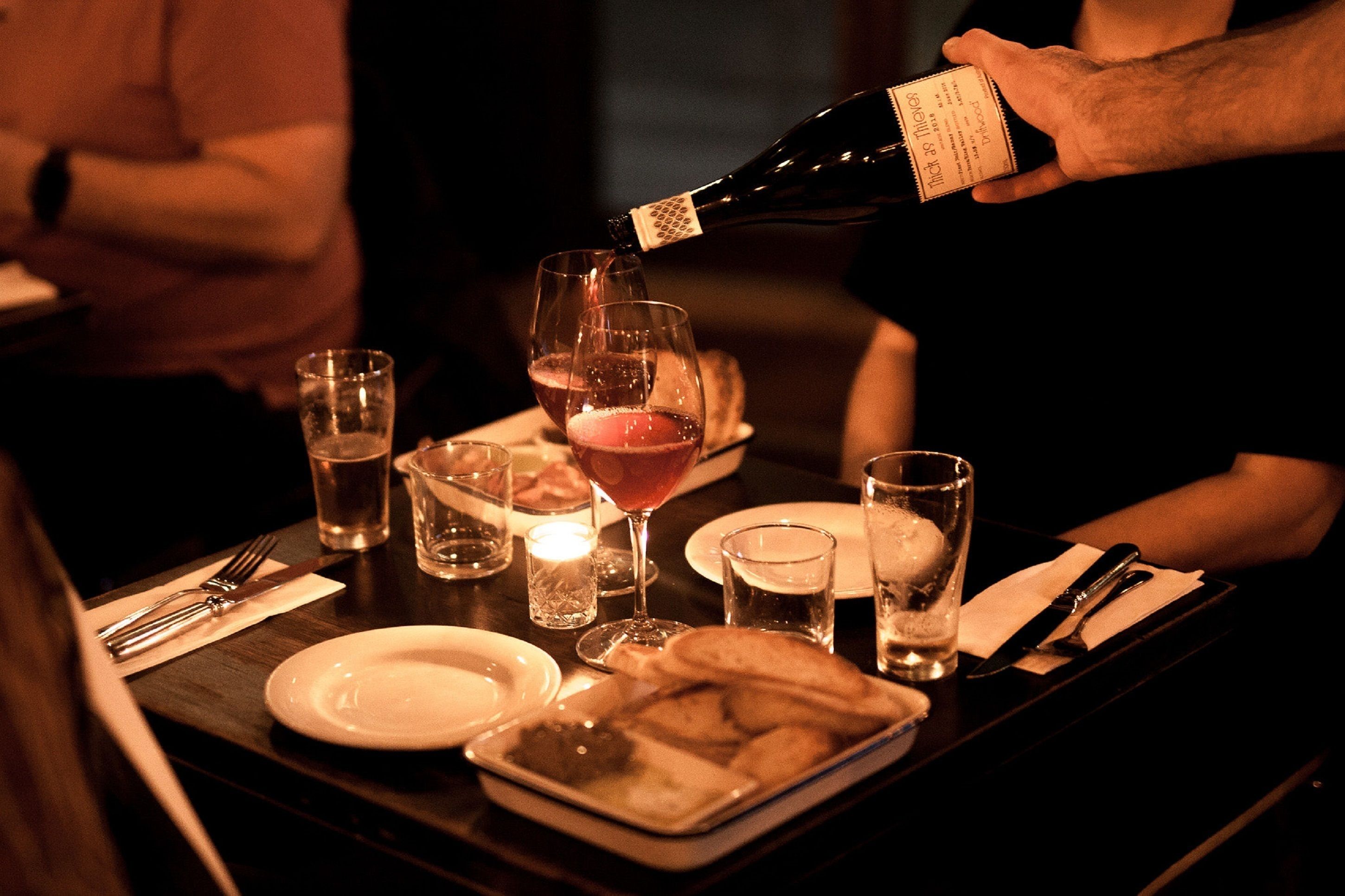 lunch, dinner served; local cuisine, al fresco dining