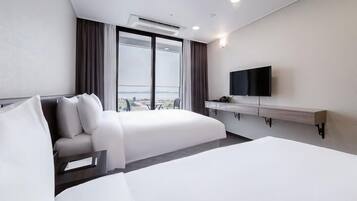 Deluxe Family Room