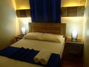 Deluxe Double Room | Blackout drapes, rollaway beds, bed sheets - Casa Montemar B&B (Coron)