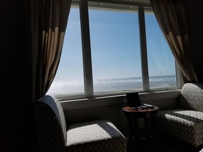 Beach Escape - Waldport