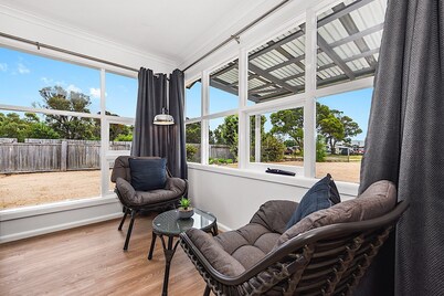 Beachside Luxe - Pet Friendly