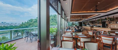 Se sirven desayunos, comidas y cenas