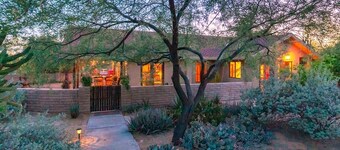 Hopdown, Southwest Design in Horse country w/guests house and pool