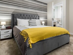 2 chambres, bureau, fer et planche à repasser, Wi-Fi gratuit