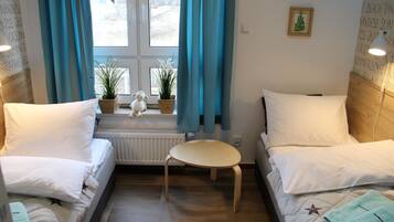 3 bedrooms, iron/ironing board, travel crib, free WiFi