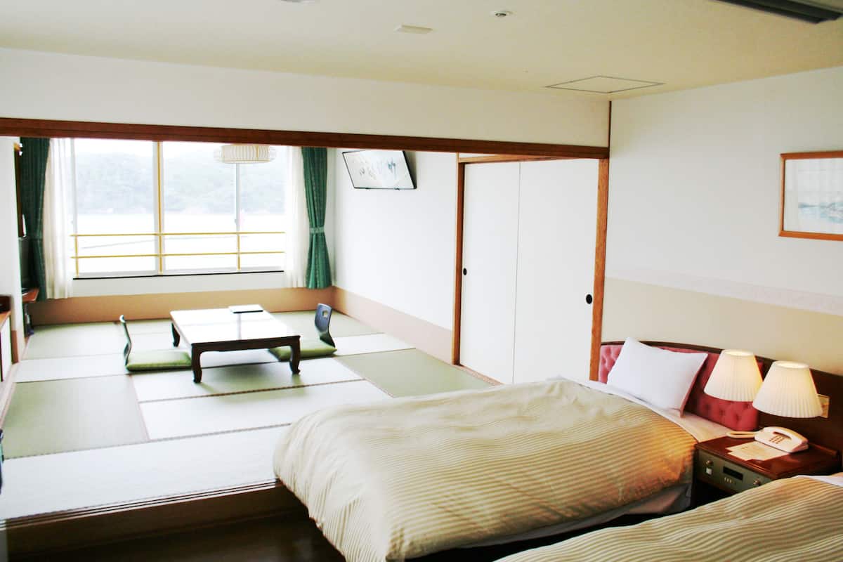 Coffres-forts dans les chambres, bureau