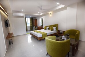 Executive Suite | In-room safe, desk, laptop workspace, blackout drapes - Hotel Luxura (Sanand)