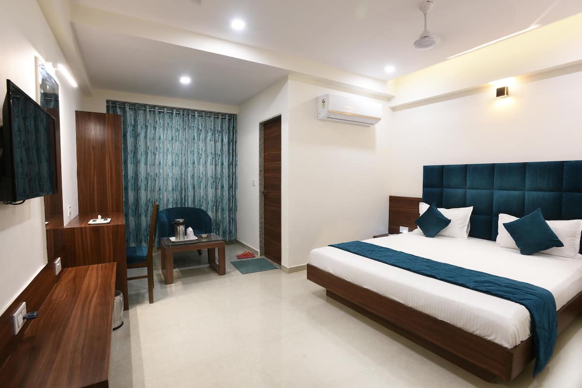 Standard Room | Living area
