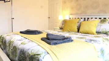 3 bedrooms, iron/ironing board, travel cot, WiFi