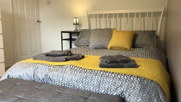 3 bedrooms, iron/ironing board, travel cot, WiFi