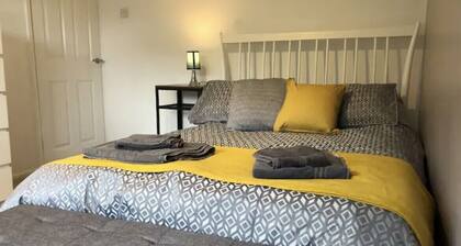 Charming Village house in Bramhall near Manchester