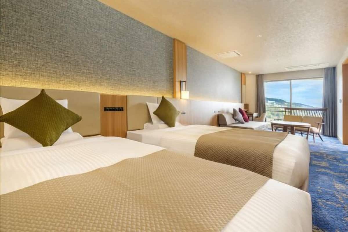 In-room safe, desk, free WiFi, bed sheets
