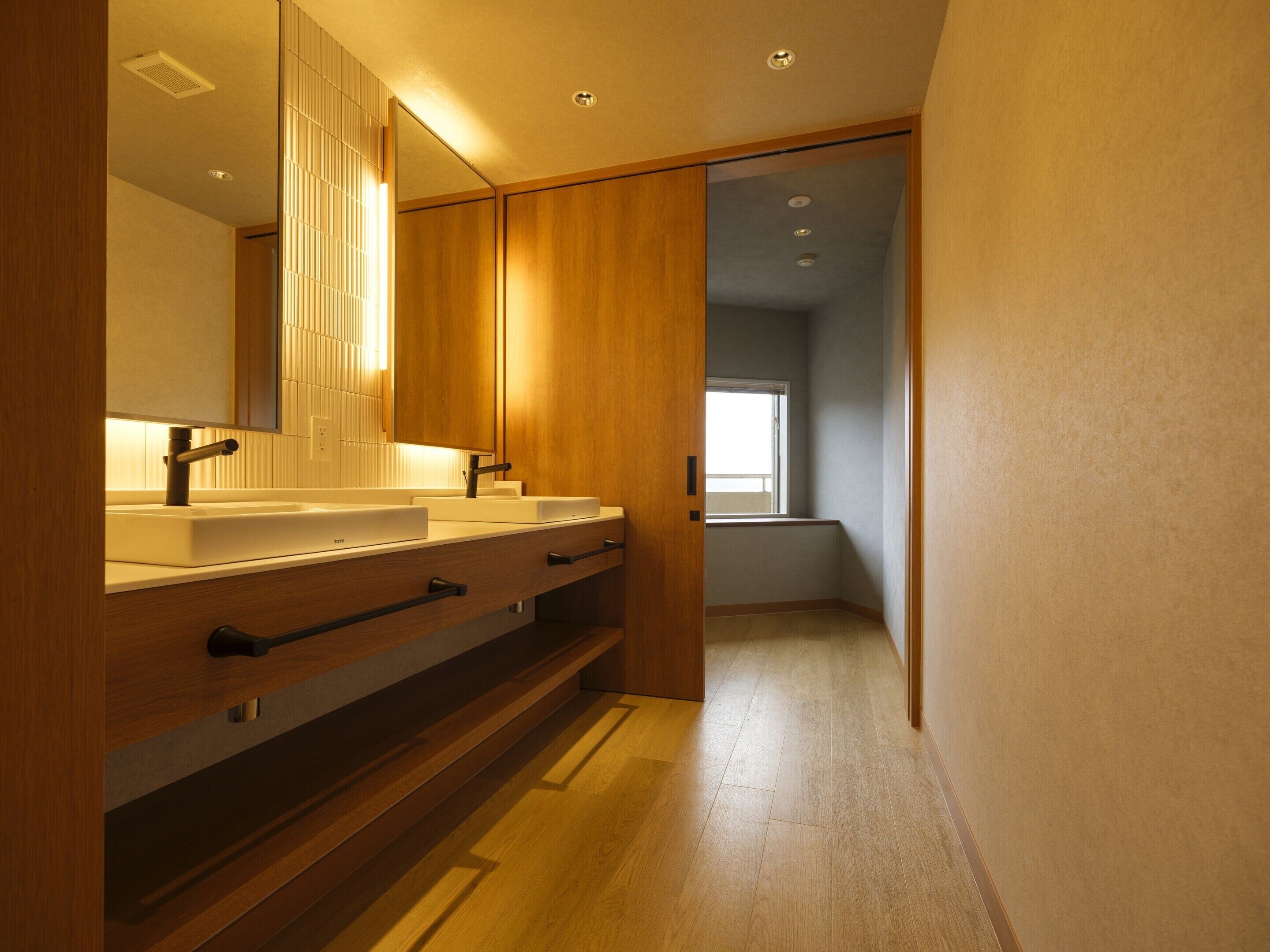 1 bedroom, in-room safe, desk, free wifi