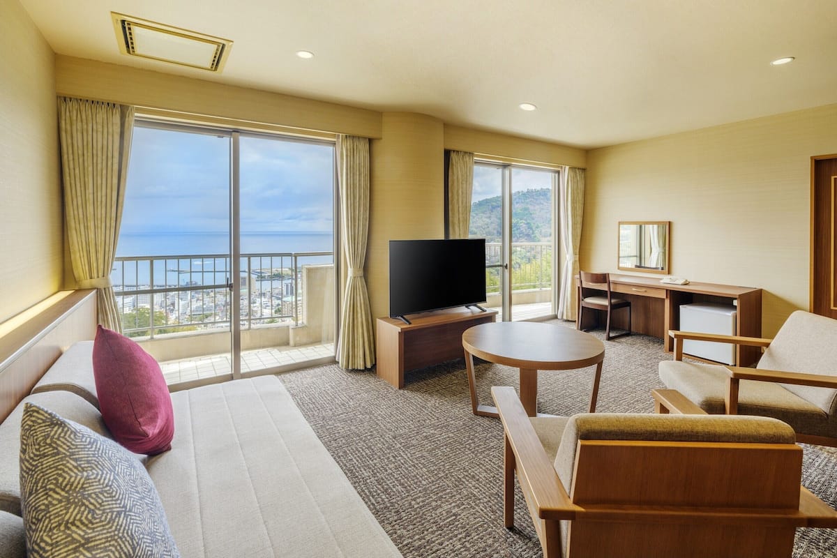 In-room safe, desk, free WiFi, bed sheets