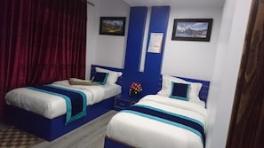 Standard Double Room | Free WiFi - Three Boys Apartment and Guest House (Kathmandu)