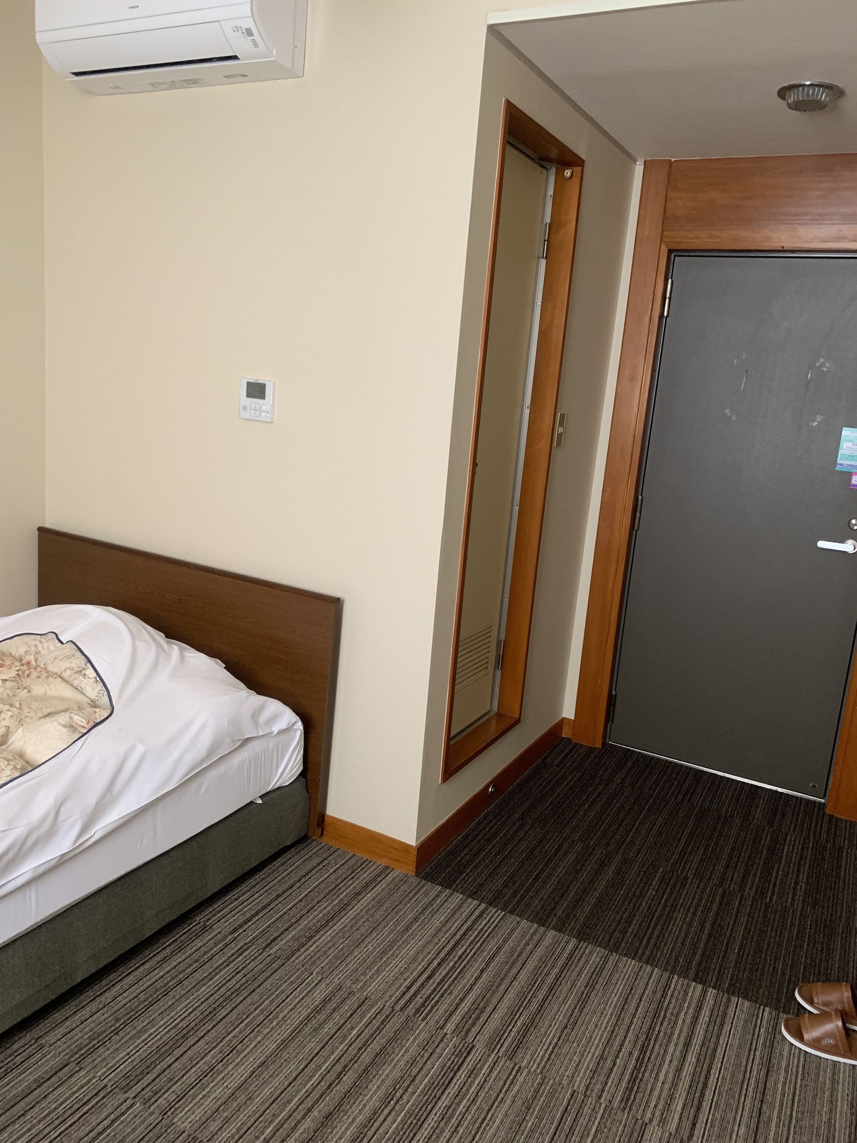 single room | desk, free wifi, bed sheets