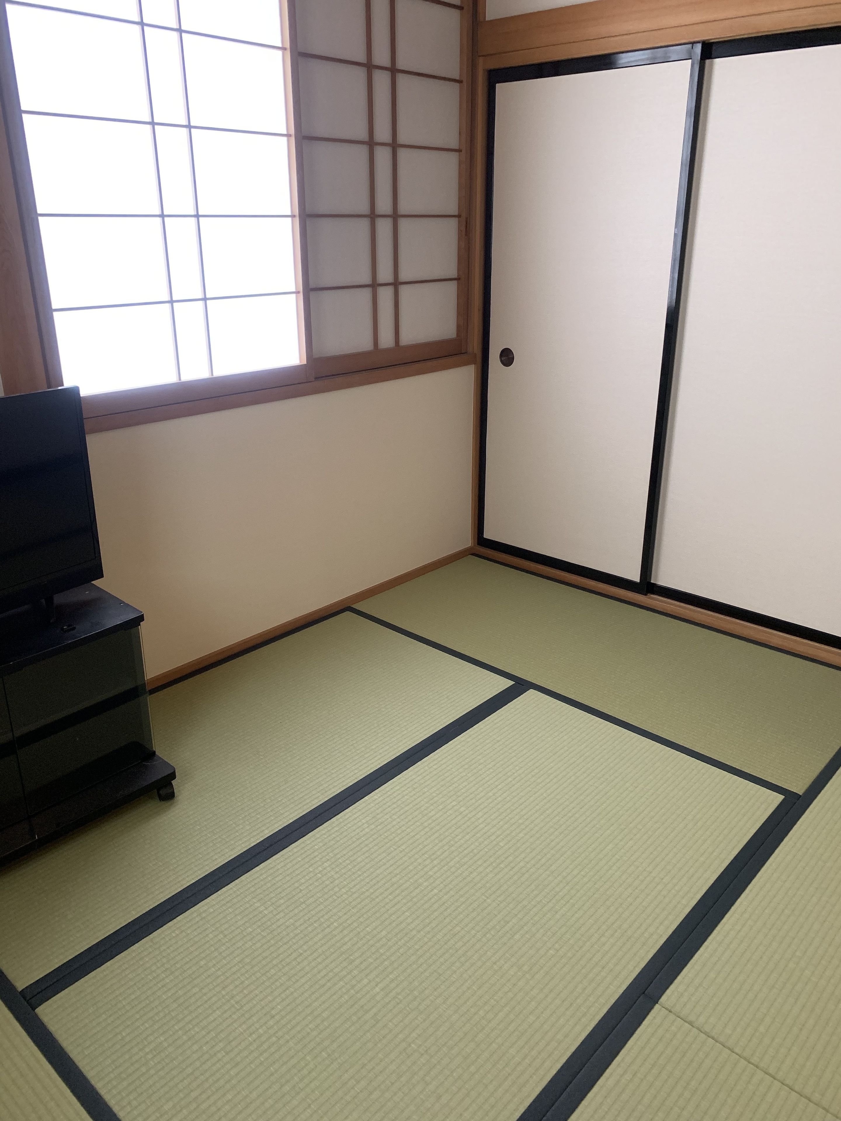japanese western style room | desk, free wifi, bed sheets