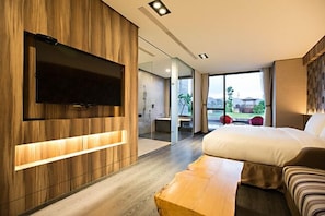 Standard Double Room (1103) | Desk, blackout drapes, soundproofing, free WiFi - Tan Villa (Taitung)