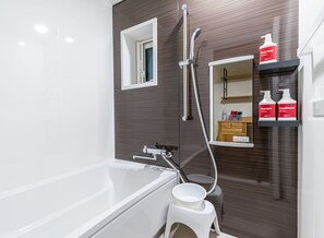Vasca e doccia separate, vasca da bagno a immersione totale