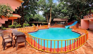 Outdoor pool - The Byke Brightland Adventure Park & Resort (Karjat)