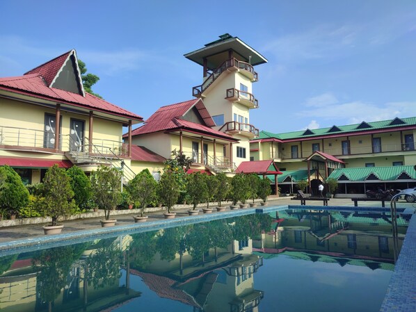 Indoor pool, outdoor pool - Maa Greenery View (Alipurduar)