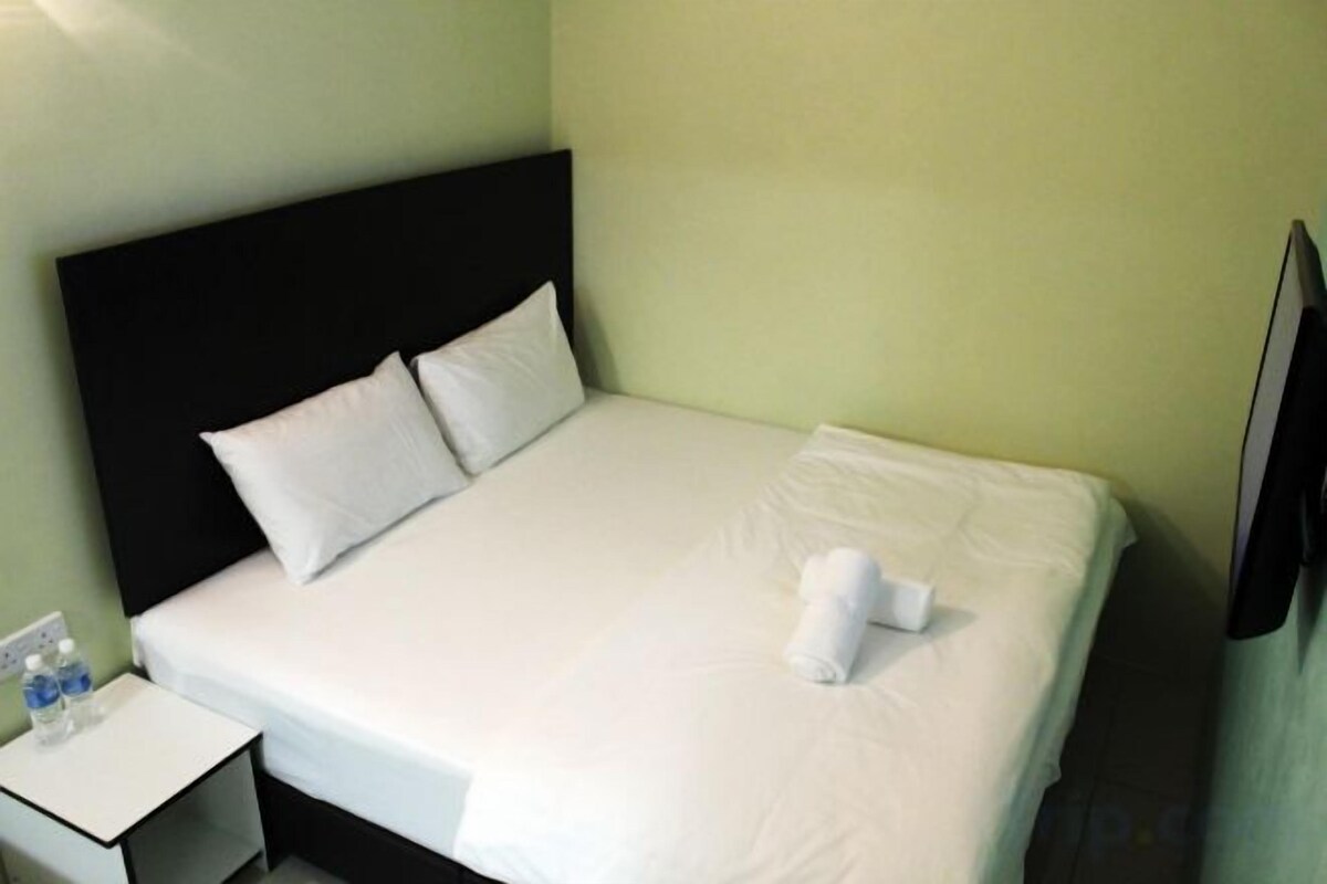 Premium bedding, desk, iron/ironing board (on request), free WiFi