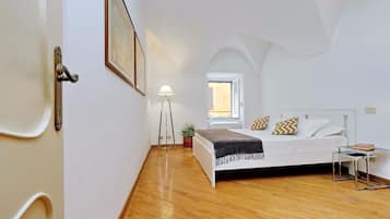 Apartment, 1 Bedroom | 1 bedroom, iron/ironing board, cribs/infant beds, free WiFi