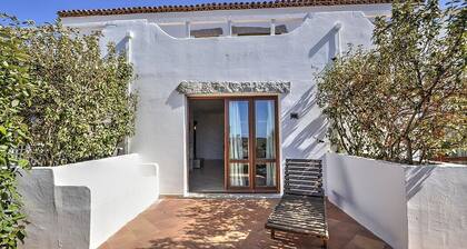 Casa Alveare B: Eine charakteristische und einladende Wohnung im GrĂŒnen.