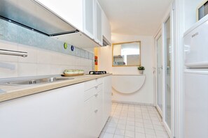 Apartment, 2 Schlafzimmer | Eigene Küche | Großer Kühlschrank, Mikrowelle, Herdplatte, Geschirrspüler