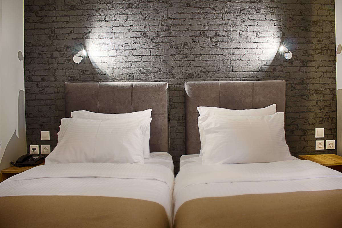 In-room safe, desk, laptop workspace, free cots/infant beds