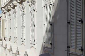 Exterior - Crispi Luxury Apartments - My Extra Home (Rome)