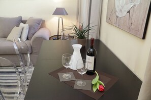 Apartment, 2 Bedrooms | In-room dining - Crispi Luxury Apartments - My Extra Home (Rome)