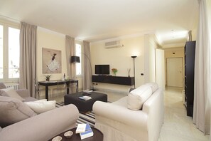 Apartment, 2 Bedrooms | Living area | Flat-screen TV - Crispi Luxury Apartments - My Extra Home (Rome)