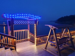 Front of property – evening/night - Haeoreumspa (Yeosu)