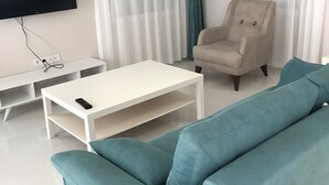 Basic Villa, Jetted Tub, Sea View | Living room | LCD TV - Gravilla Sunset (Bodrum)