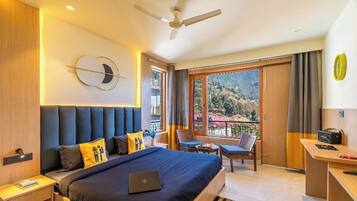 Doppia Deluxe | Postazione laptop, insonorizzazione, Wi-Fi gratuito, lenzuola